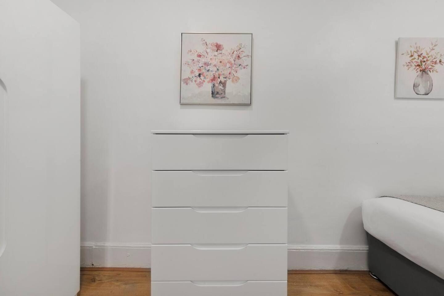 2 Bed Piccadilly Apartment 3 Лондон Экстерьер фото