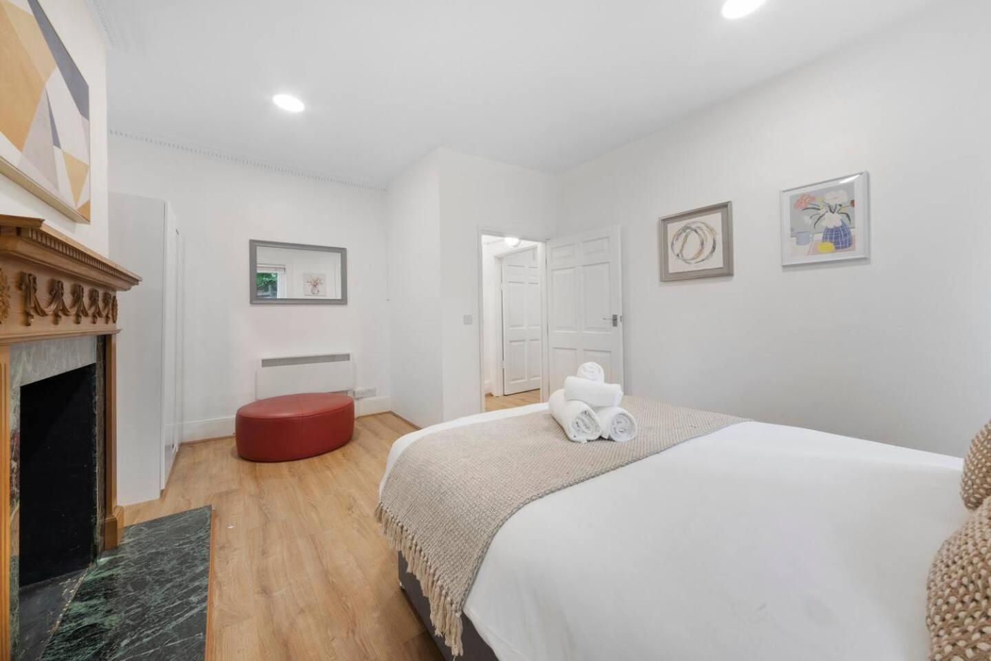 2 Bed Piccadilly Apartment 3 Лондон Экстерьер фото