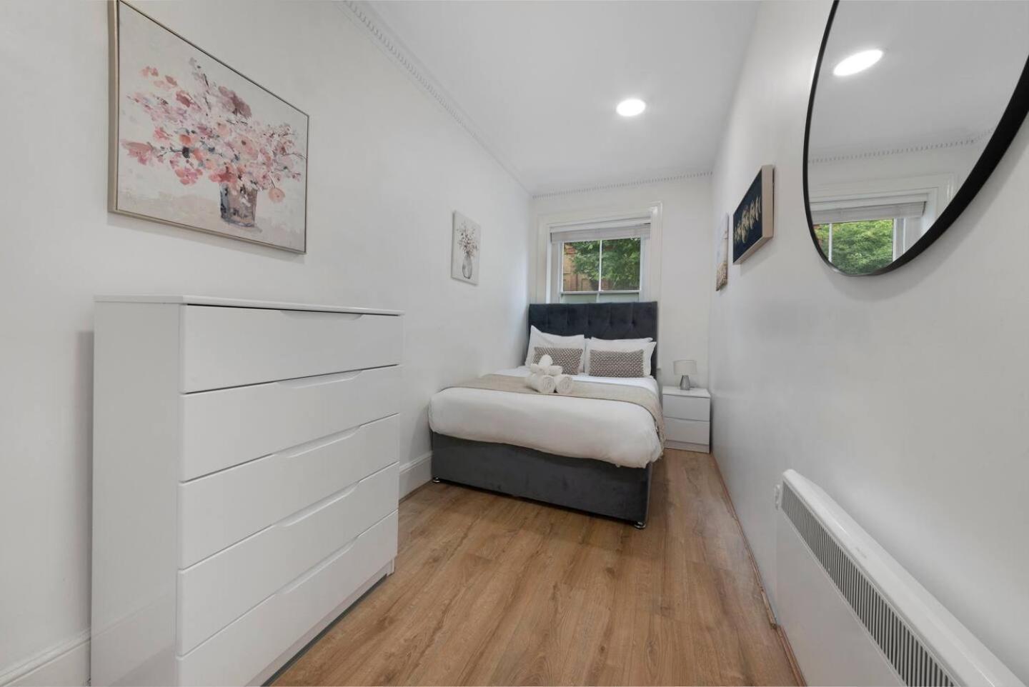 2 Bed Piccadilly Apartment 3 Лондон Экстерьер фото